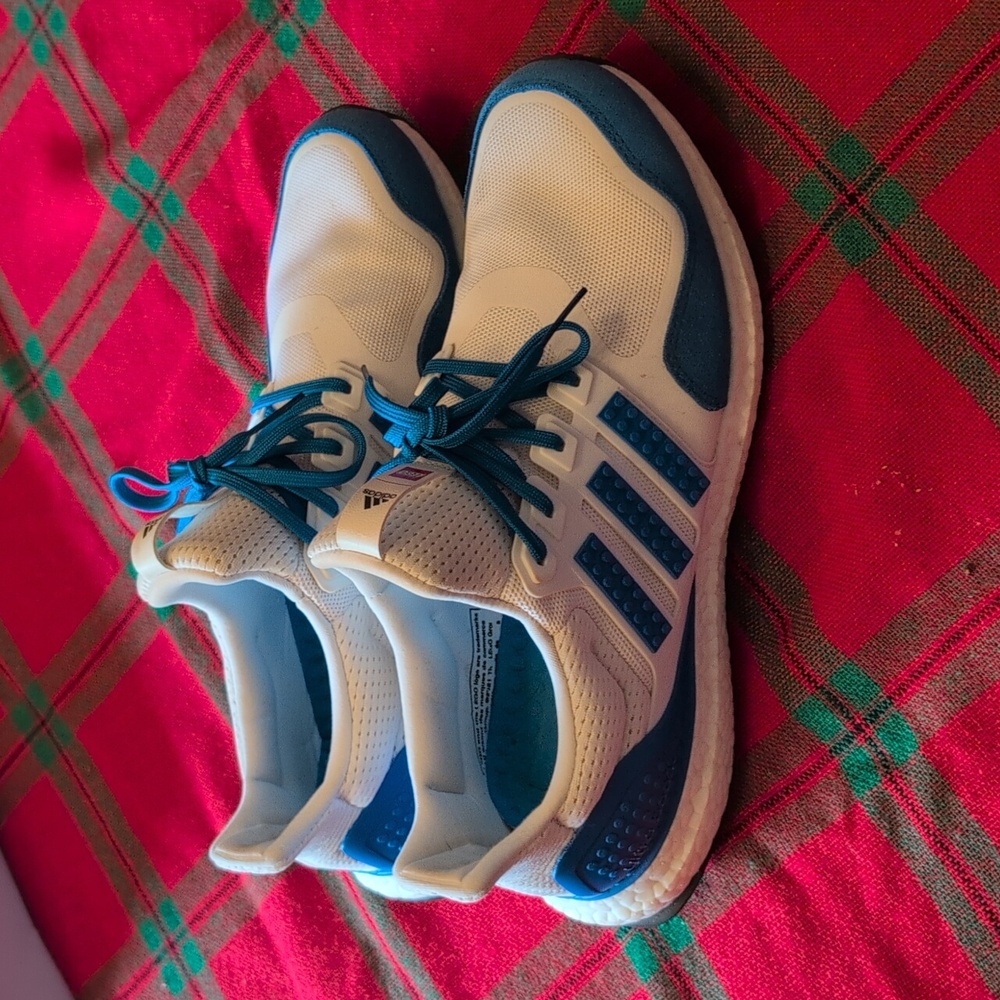 Adidas Lego ULTRABOOST